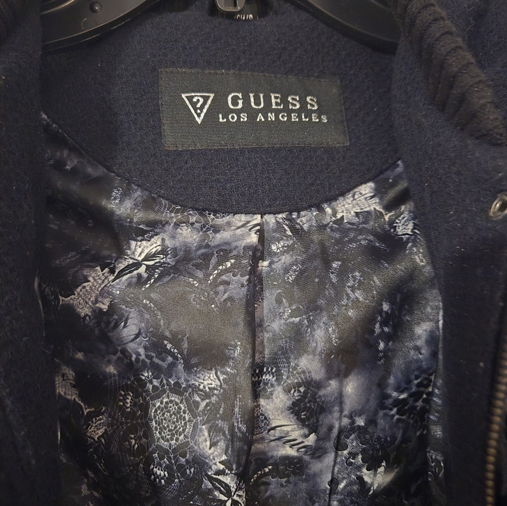 COAT - Picture 3 of 8